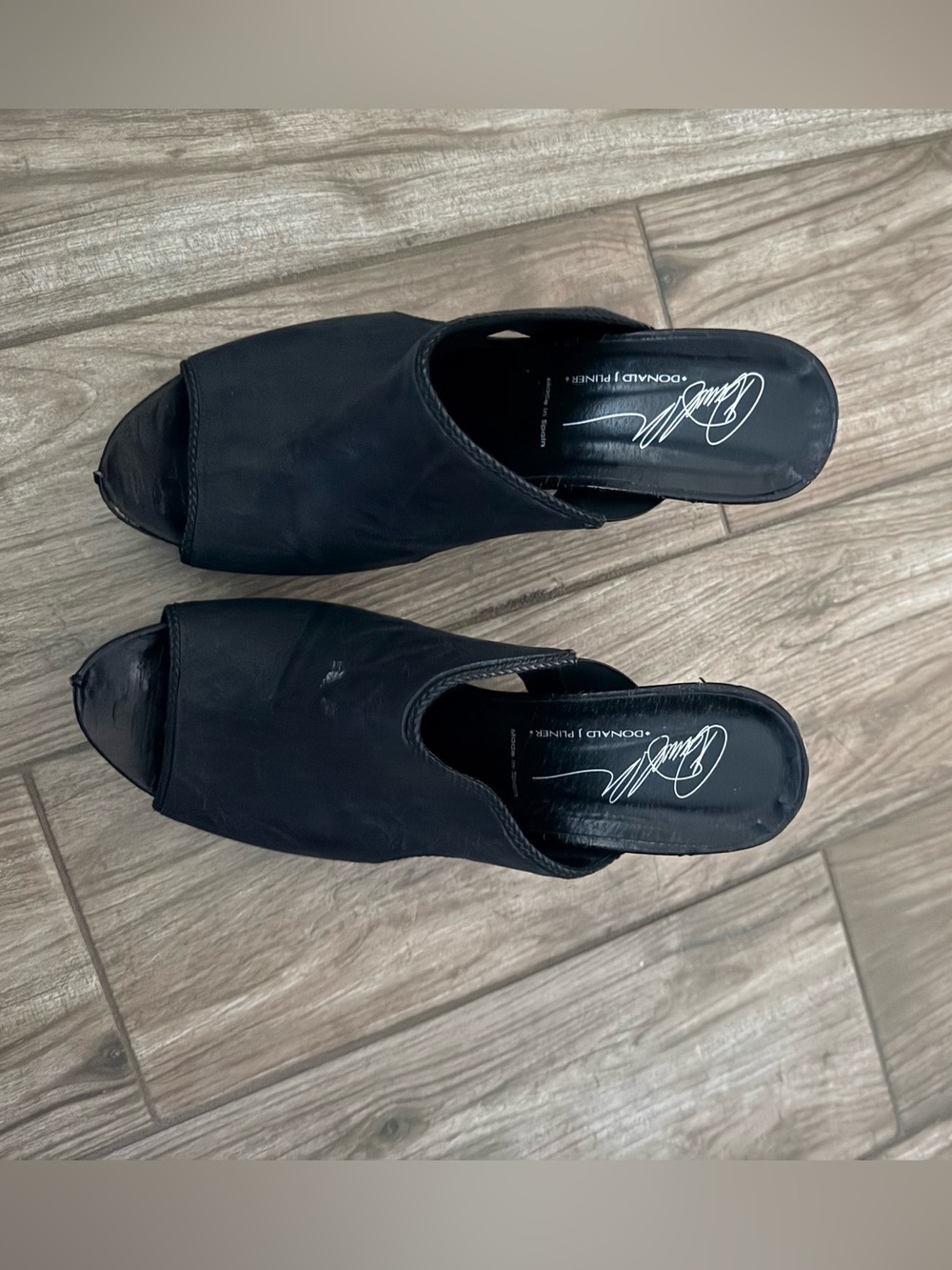Donald J. Pliner Black Leather Slip-On Mules